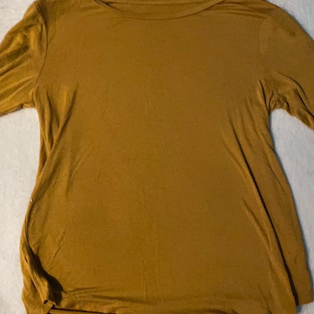 Dark yellow top.